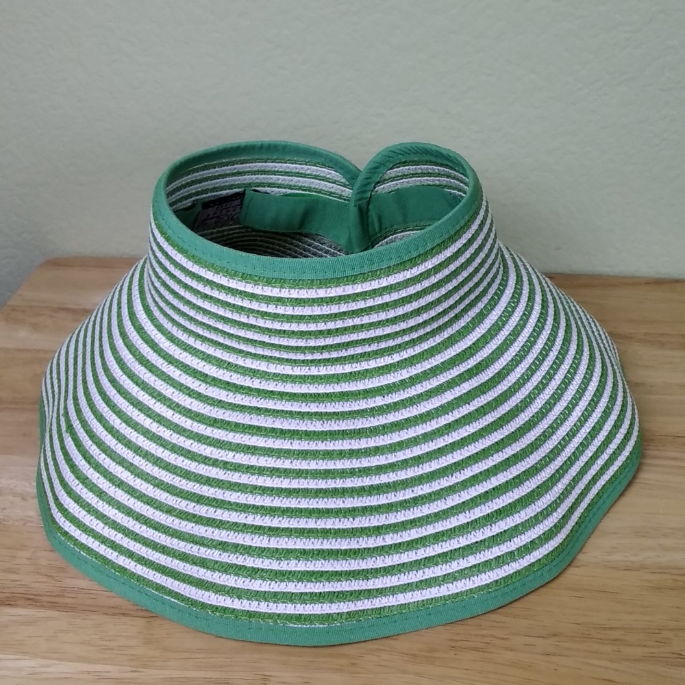 New Sun N Sand Roll Up Green And White Visor.